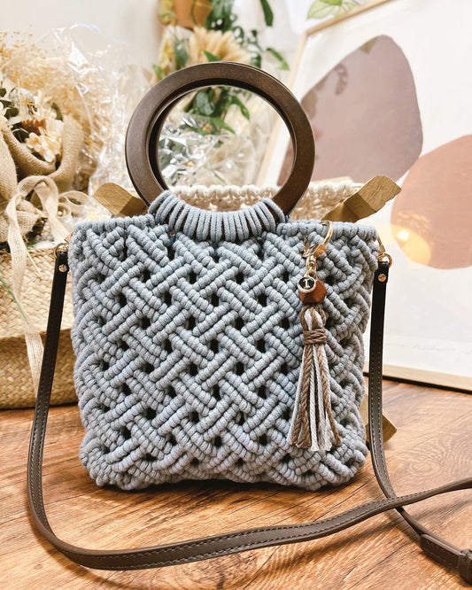 FLAT BOTTOM SUNDAY MORNING